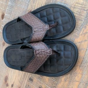 kenneth cole flip flops